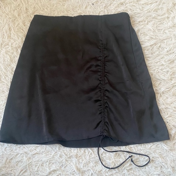 Aritzia Wilfred Allusion Skirt - Picture 4 of 8